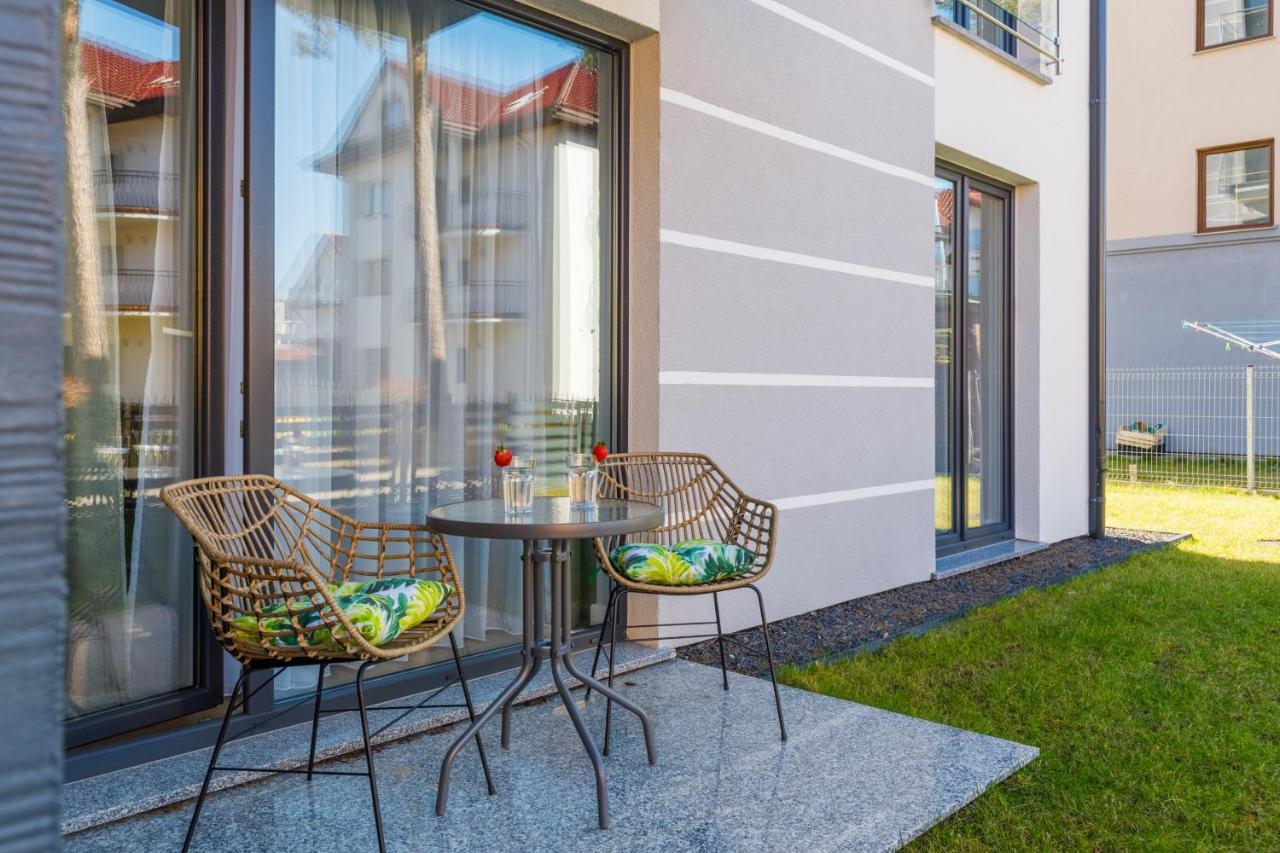 Apartment With Parking 500 M From The Sea By Noclegi Renters Międzywodzie Kültér fotó