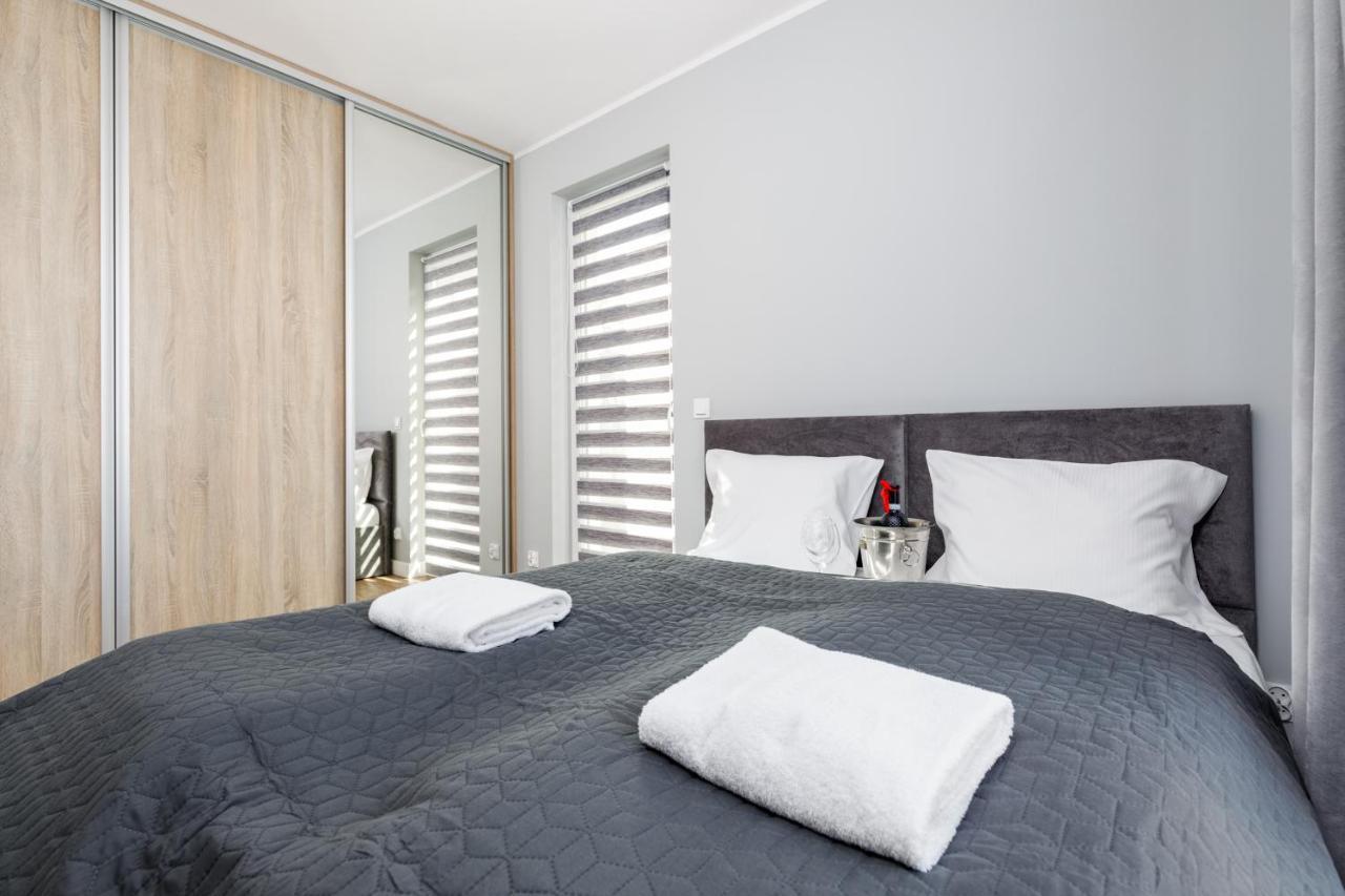 Apartment With Parking 500 M From The Sea By Noclegi Renters Międzywodzie Kültér fotó
